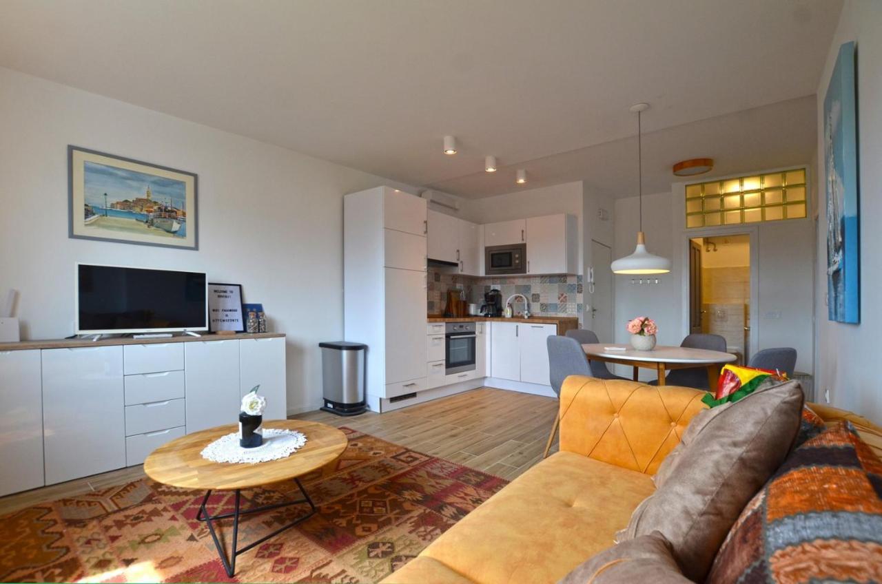 Sarah Apartment Rovinj Bagian luar foto