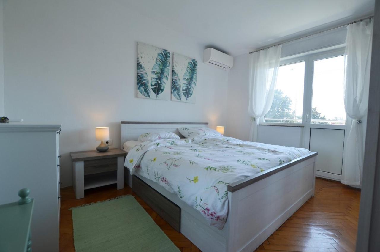 Sarah Apartment Rovinj Bagian luar foto